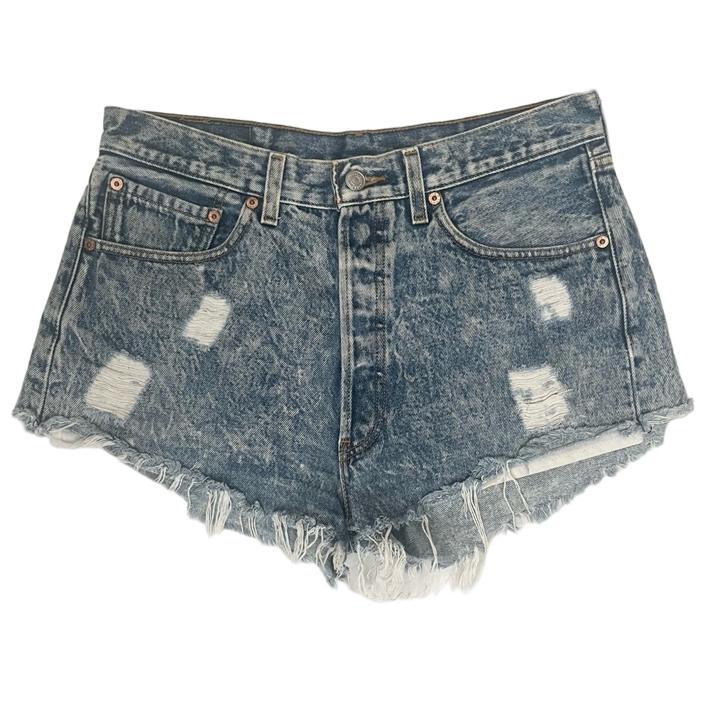 Vintage Acid Washed Levi’s Denim Distressed Women Shorts 33”